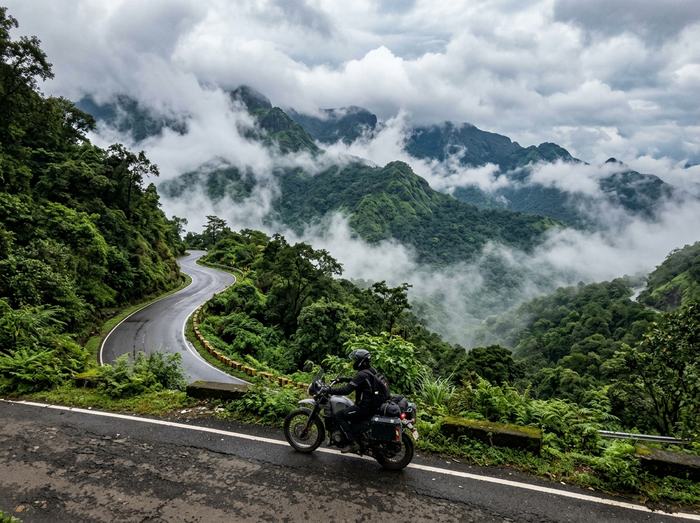 Gaganbawada ghat road mountain ride near Kolhapur